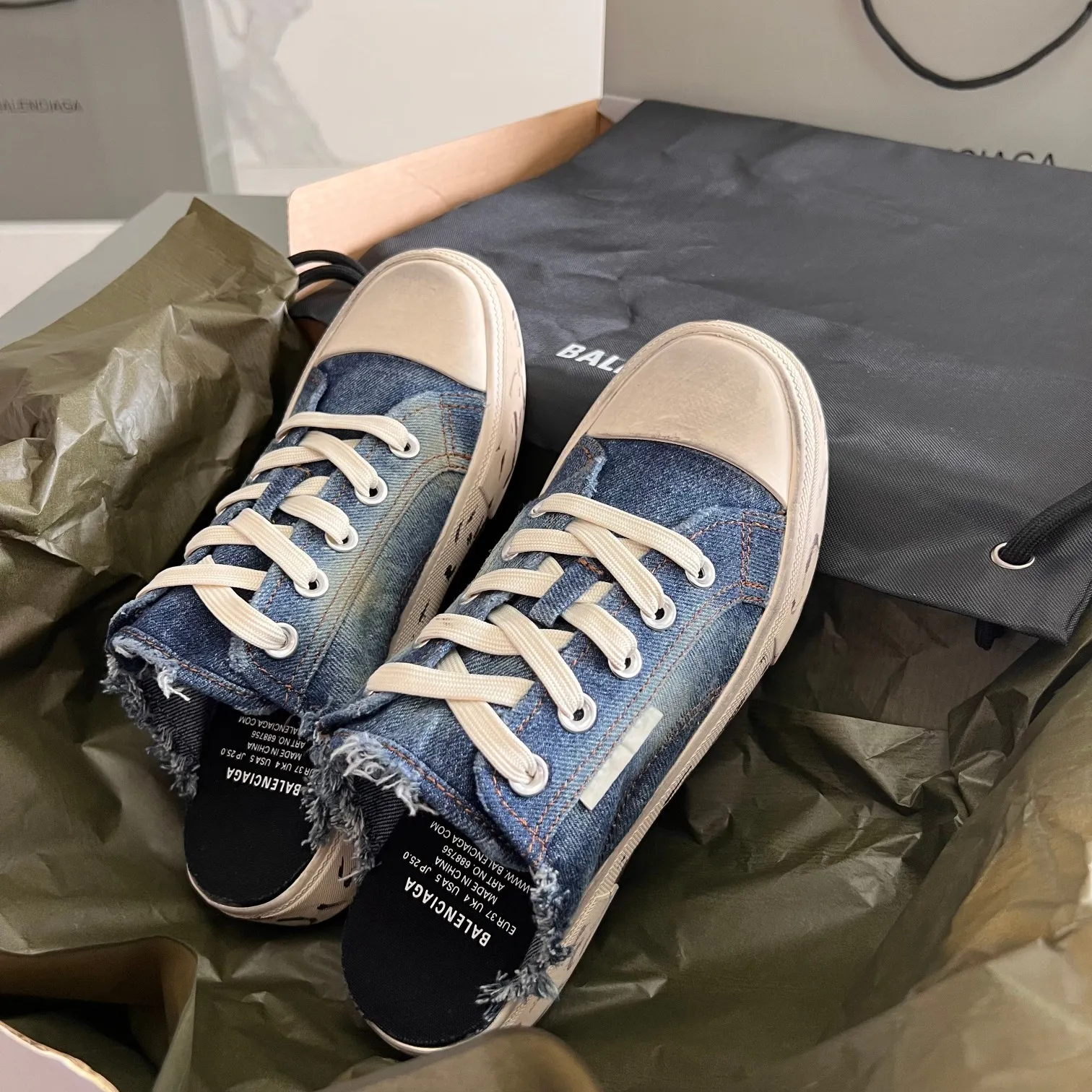 👟👟Ex-factory price 420👟👟 Half-drag denim BALENCIAGA washed and aged craftsmanship half-drag low-top with original packaging Code number: 35-44 (45 customized)